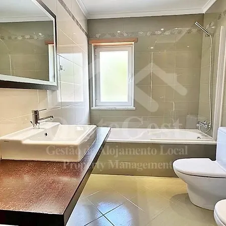 Santa Efigênia Villa Lourinhã